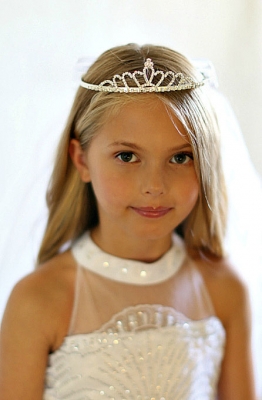 3 Pieces Girls Communion Headpiece Veil Set Bowknot Rhinestone Flower Headband Hair Wreath Crown Veil Communion White Satin Gloves with Faux Pearl and Communion Face Covering for Kids Party Wedding 