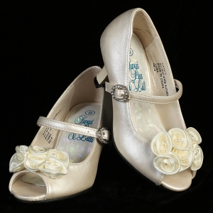 Girls Ballet Style NANCY - Ivory Shoes with Pearl Bow Front