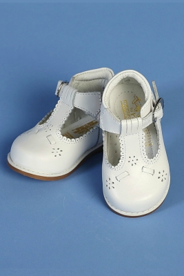 Girls Shoe Style SH6232- Classic Leather T Strap Cut Out Shoes