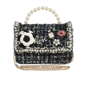 Black Purse with Pearl Handle